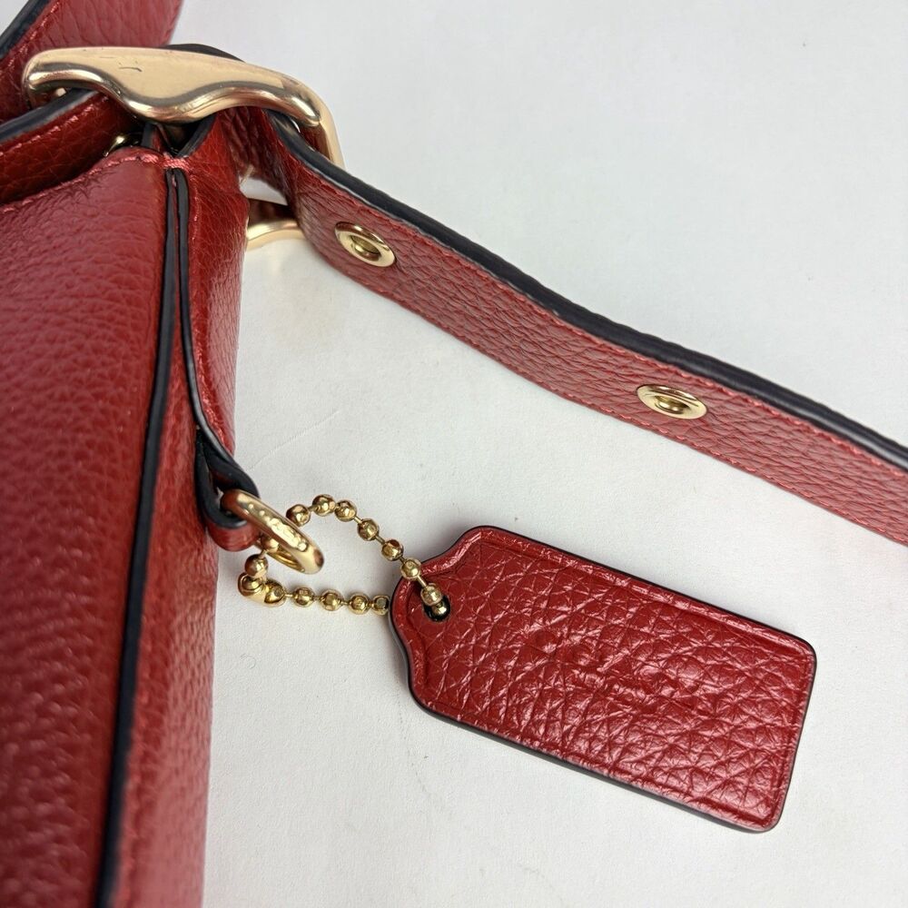 COACH C2818 Val Duffle Shoulder Bag in Pebble Red Leather 4"x12"x10" EUC - Picture 4 of 16